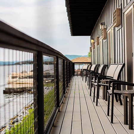 Lake Bomoseen Lodge Extérieur photo